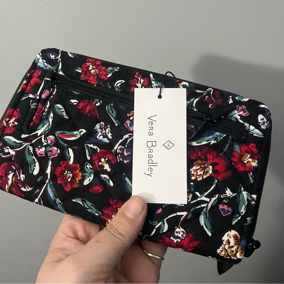 Vera Bradley RFID Turnlock Wallet in perennials noir NWT - Picture 4 of 6